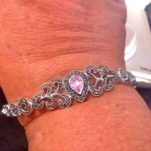 Wh cr sapphire bracelet